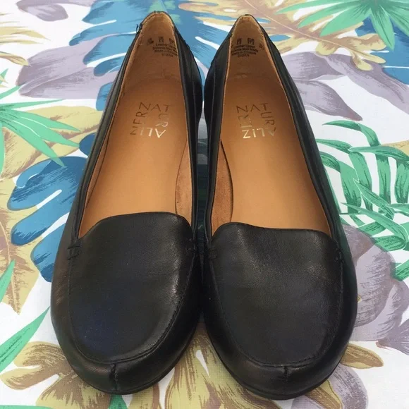 Naturalizer store geonna flats